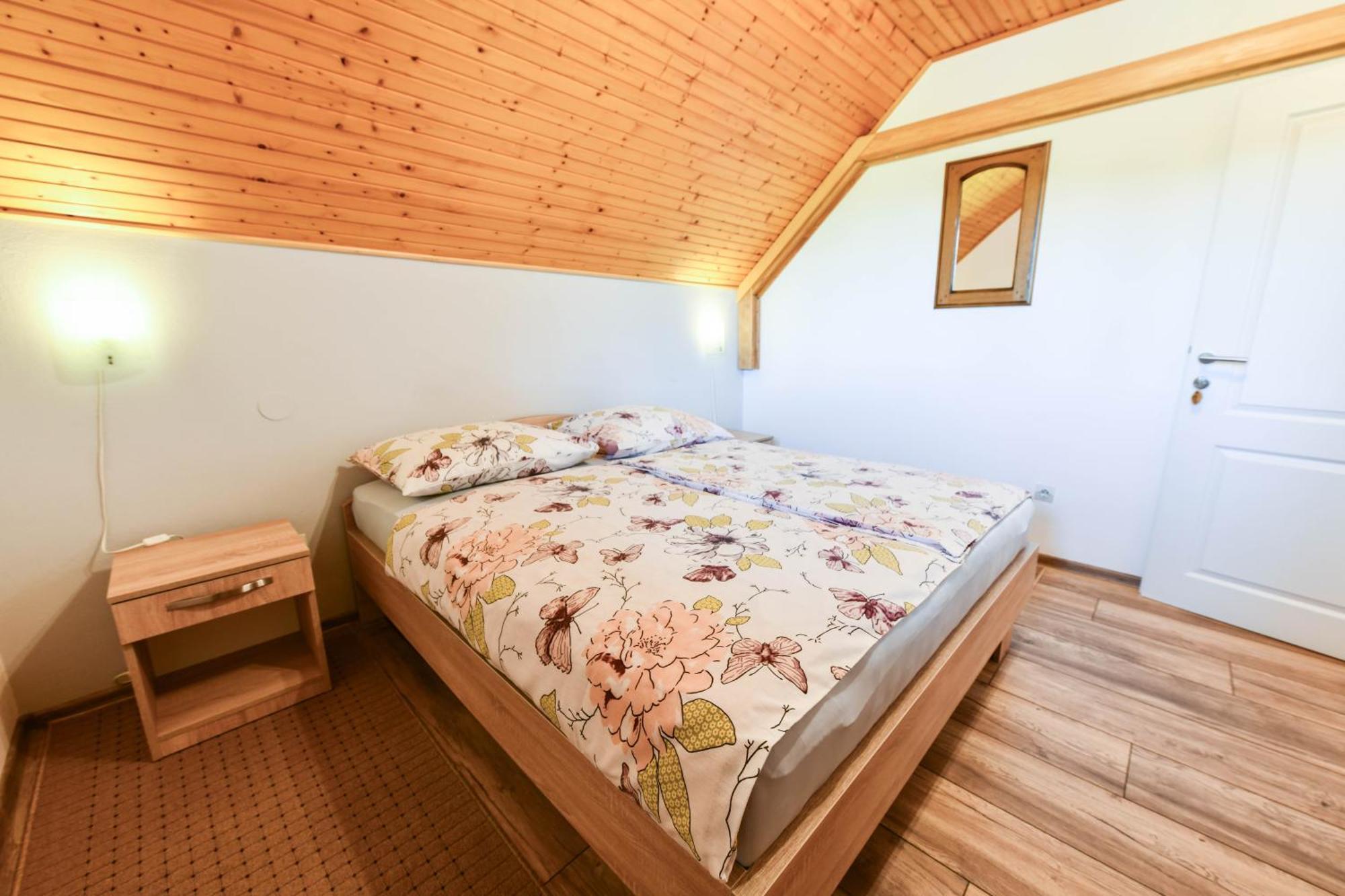 Apartment&Rooms Luketic Rastovača Buitenkant foto